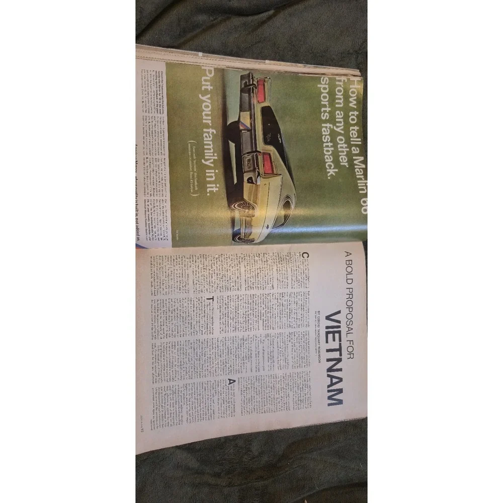 Vintage 1965 LOOK Magazine Lot of 4 JFK‎ Kennedy w/ Protectors & Life Boards